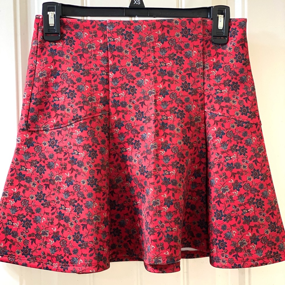 NWOT Hollister Floral Pleaded Skirt